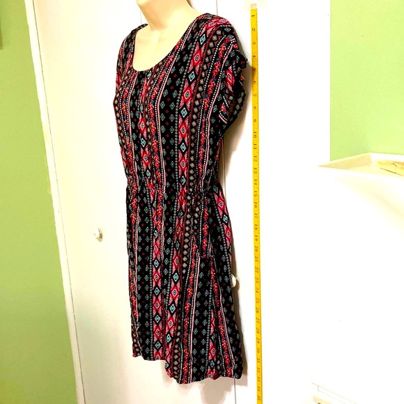PINK REPUBLIC Aztec Tribal Short Sleeve Dress Pockets Open Keyhole Back Medium - Picture 5 of 16